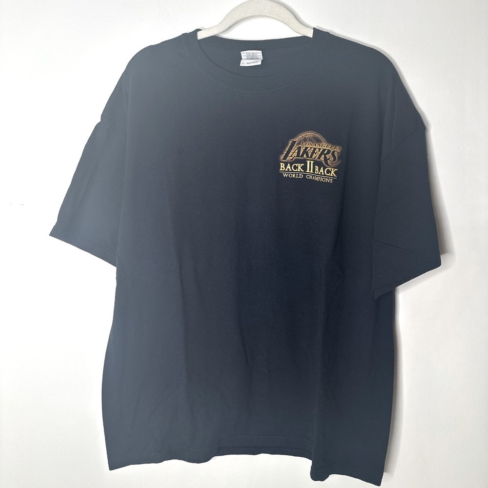 Los Angeles Lakers 2009/2010 Back 2 Back Champs Black T-Shirt Men's XL Kobe